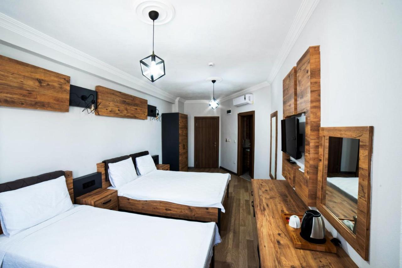 Imroz Adali'S Hotel ภายนอก รูปภาพ